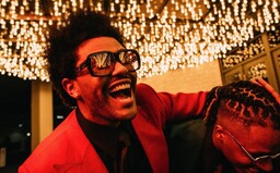 Bezcitný The Weeknd nikdy neplánoval svadbu, žien má toľko, že ich už nemá kam dávať. Opäť sú ústrednou témou drogy a vzťahy