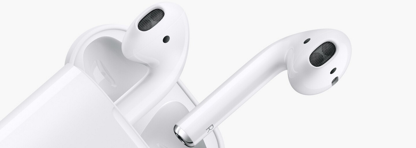 Bezdrôtové slúchadlá AirPods od Applu majú hi-tech výbavu a 5-hodinovú výdrž na jedno nabitie