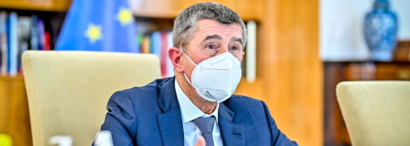 Bezmála 70 % Čechů a Češek nedůvěřuje Andreji Babišovi