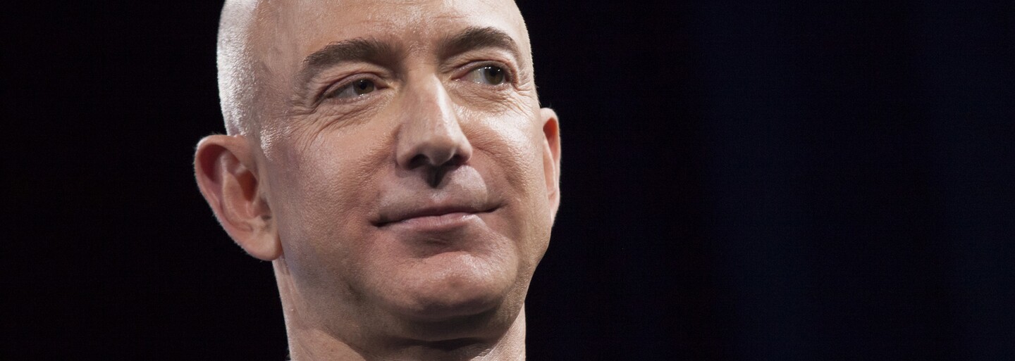 Bezos čelí kritike zamestnancov. V Blue Origine údajne panuje sexizmus a firma sa nestará o ich bezpečnosť