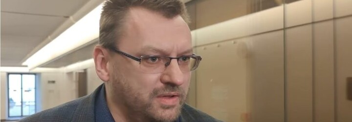 Lubomír Volný čelí za výrok o ivermektinu obžalobě, soud ji vrátil k došetření