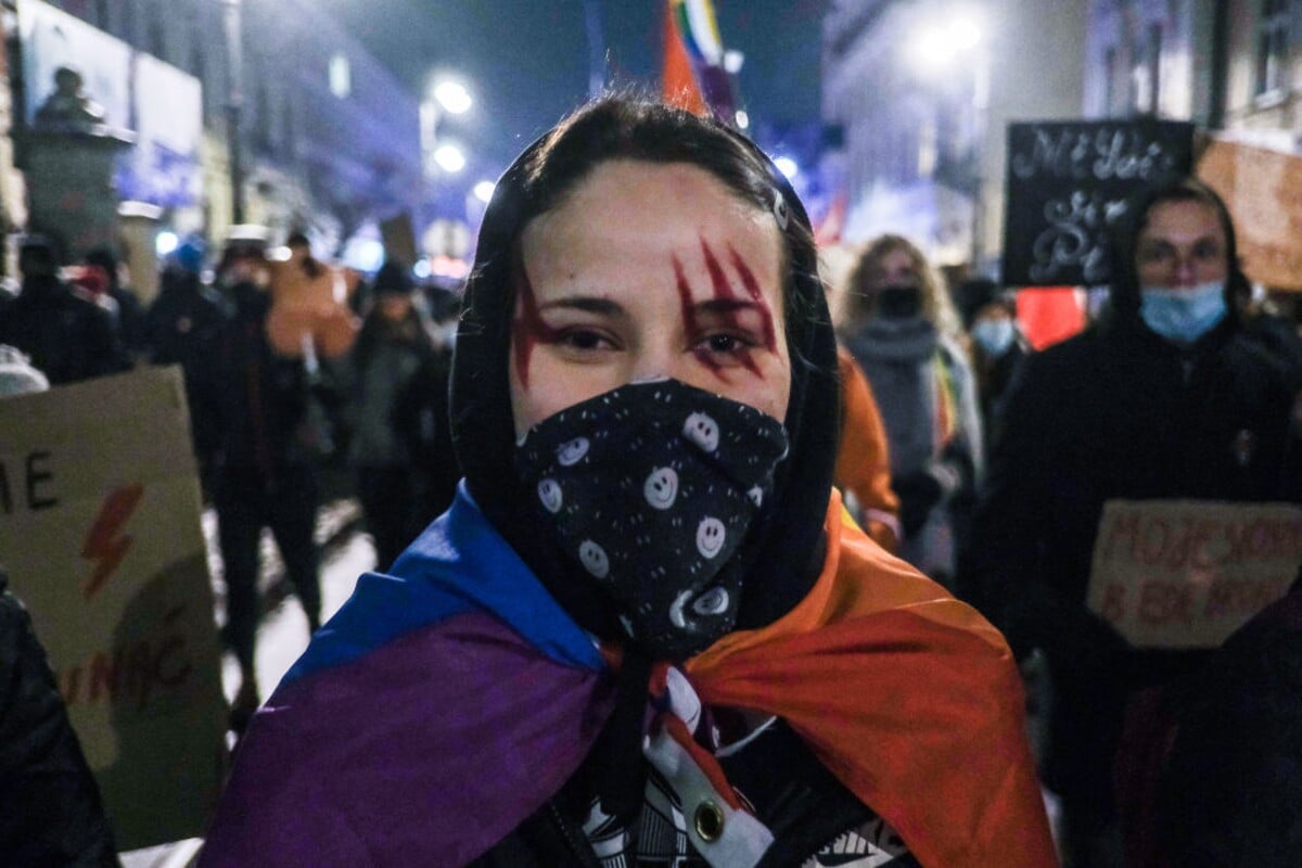 Februárové protesty v Poľsku za možnosť voľby pri interrupciách.