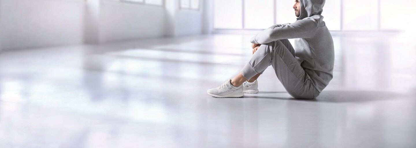 Bílé adidas Ultra Boost z dílny Porsche Design v sobě kombinují pokrokové technologie a moderní design