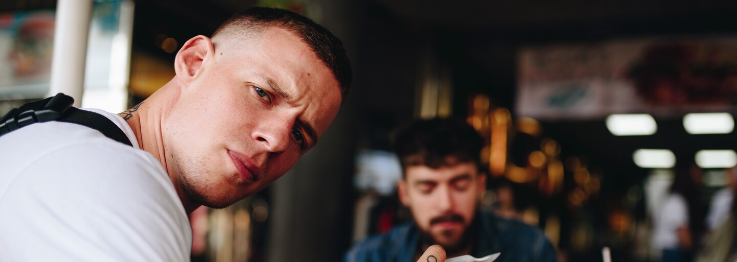 Big Mac veľkolepo oslávil 50 rokov, nechýbali Naked Bananas, Joe Trendy a ani my. Burger bude mať aj módnu kolekciu