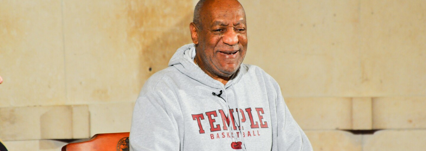 Bill Cosby, který údajně nadrogoval a znásilnil ženu, jde na svobodu