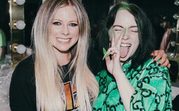 Billie Eilish: Keď budem dospelá, chcem všetkým ukázať svoje telo. Zatiaľ svoje veľké prsia skrývam