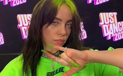 Billie Eilish prepisuje históriu Grammy. Je najmladšou speváčkou, ktorá bola nominovaná na všetky najprestížnejšie kategórie Billie Eilish prepisuje históriu Grammy. Je najmladšou speváčkou, ktorá bola nominovaná na všetky najprestížnejšie kategórie