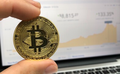 Bitcoin ztrácí hodnotu bleskovou rychlostí. Klesla už pod magickou hranici Bitcoin ztrácí hodnotu bleskovou rychlostí. Klesla už pod magickou hranici