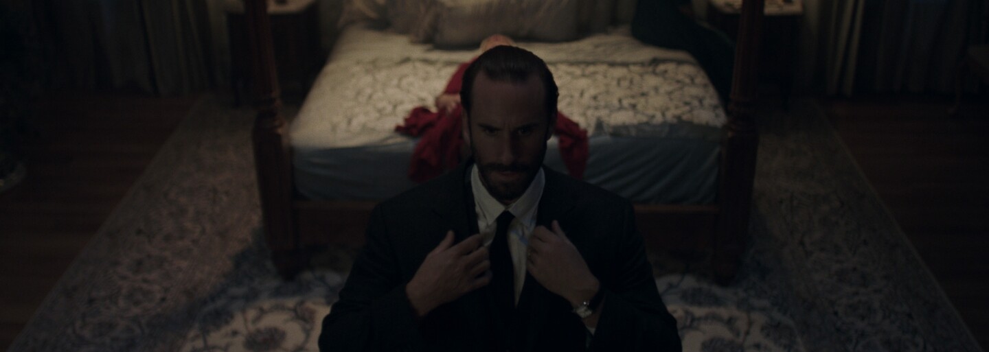 Bité a znásilňované ženy nie sú pre chlapov v dystopickom sci-fi The Handmaid's Tale viac ako dobytok