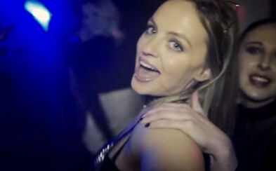 Bizarnímu traileru pro hru Gamer Girl internet nic nedaroval, tvůrci se nyní tváří, jakoby hra nikdy neexistovala Bizarnímu traileru pro hru Gamer Girl internet nic nedaroval, tvůrci se nyní tváří, jakoby hra nikdy neexistovala