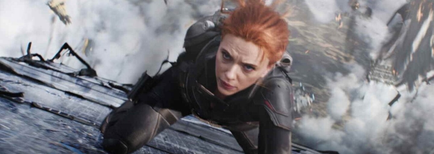 Black Widow nebude žiadnou nudnou drámou. Nový trailer odhaľuje explozívnu akciu a sexy sestry zabijačky