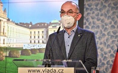 Blatný slibuje vakcínu pro 16 milionů lidí Blatný slibuje vakcínu pro 16 milionů lidí