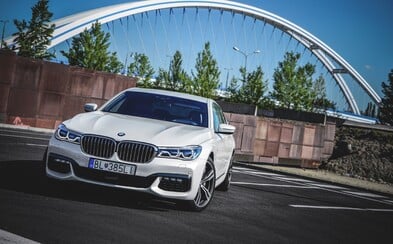 BMW 730d xDrive: Impozantní most spojující dva světy (Test) BMW 730d xDrive: Impozantní most spojující dva světy (Test)