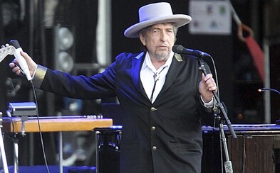 Bob Dylan vydal po osmi letech písničku. Má 17 minut Bob Dylan vydal po osmi letech písničku. Má 17 minut