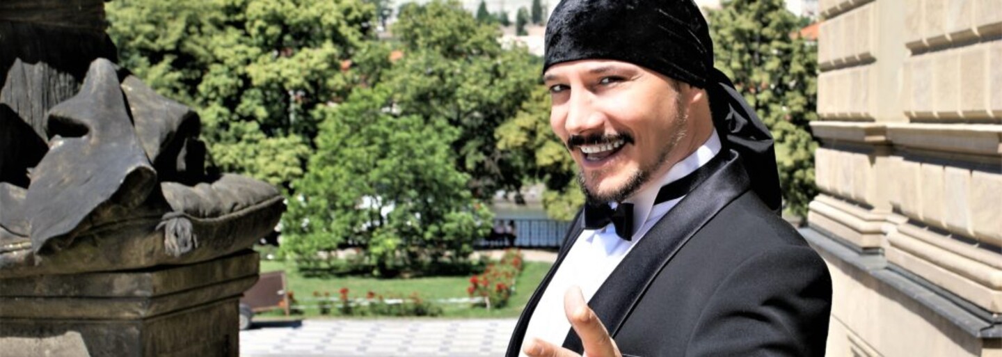 Bohuš Matuš se oženil s o 30 let mladší Lucinkou. Vzali se v dětském parku Krtkův svět