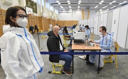 Boja sa ľudia vakcíny AstraZeneca? V Košiciach sa z očkovania odhlásilo 13 % zaregistrovaných