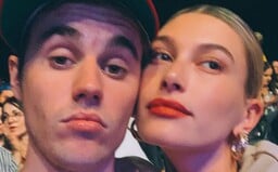 Bolí ma, keď mi ľudia nadávajú a porovnávajú ma, sociálne siete mi ubližujú, tvrdí manželka Justina Biebera Hailey