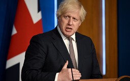Boris Johnson mluvil o Česku při projevu o hrozbě invaze na Ukrajině. Popsal, jak by se nás dotklo přistoupení na ruské požadavky
