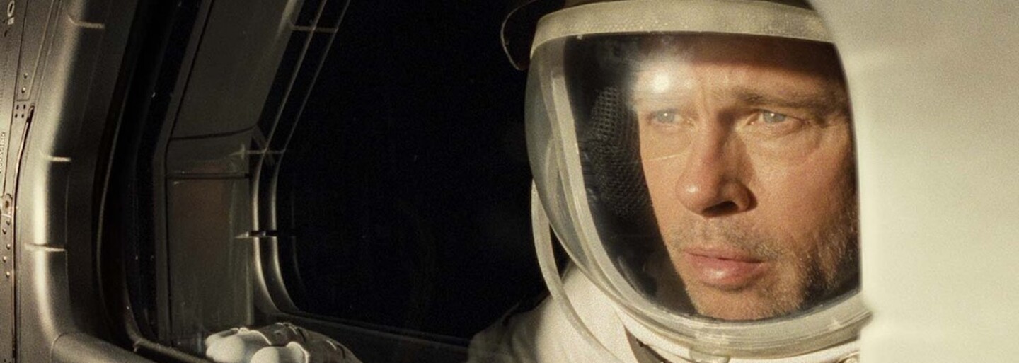 Brad Pitt musí bojovať s nástrahami vo vesmíre a zachrániť svojho strateného otca