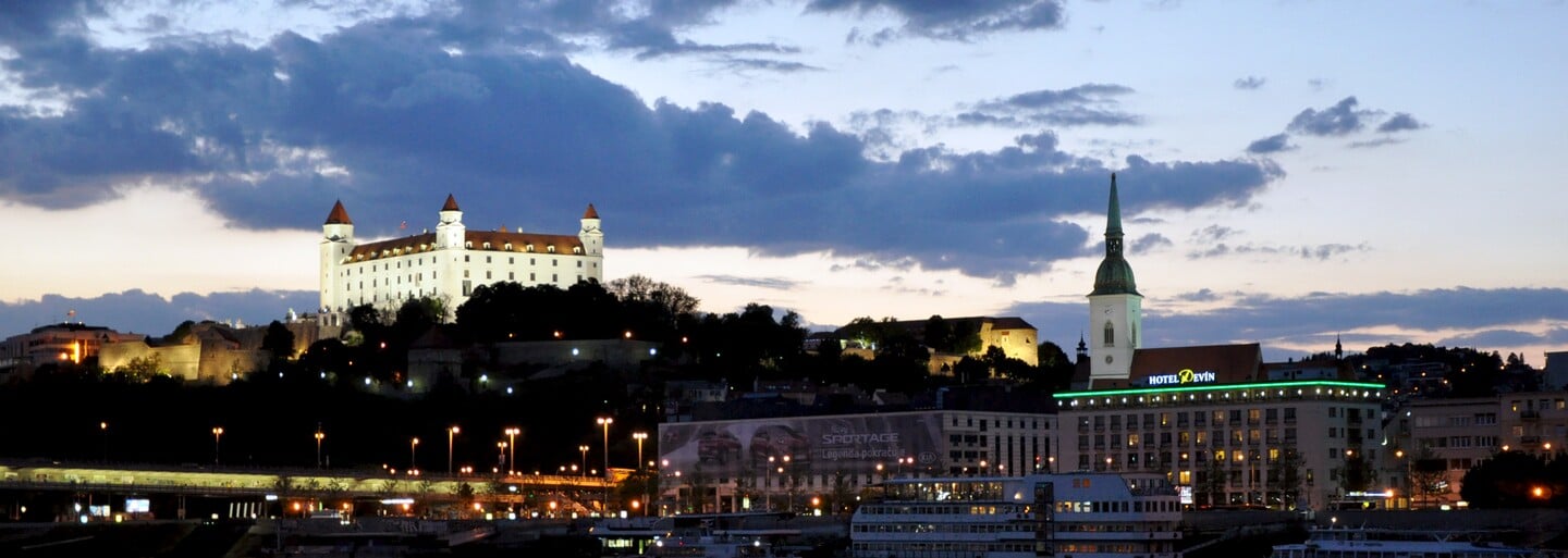 Bratislava na tých najúžasnejších záberoch, ktoré ťa donútia ju milovať. Michaela dokazuje, že na naše hlavné mesto môžeme byť právom pyšní