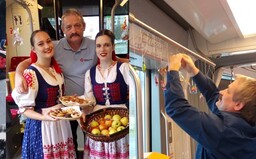 Bratislavčanom dnes vyčaril úsmev na tvári vodič električky, ktorý oslavoval narodeniny
