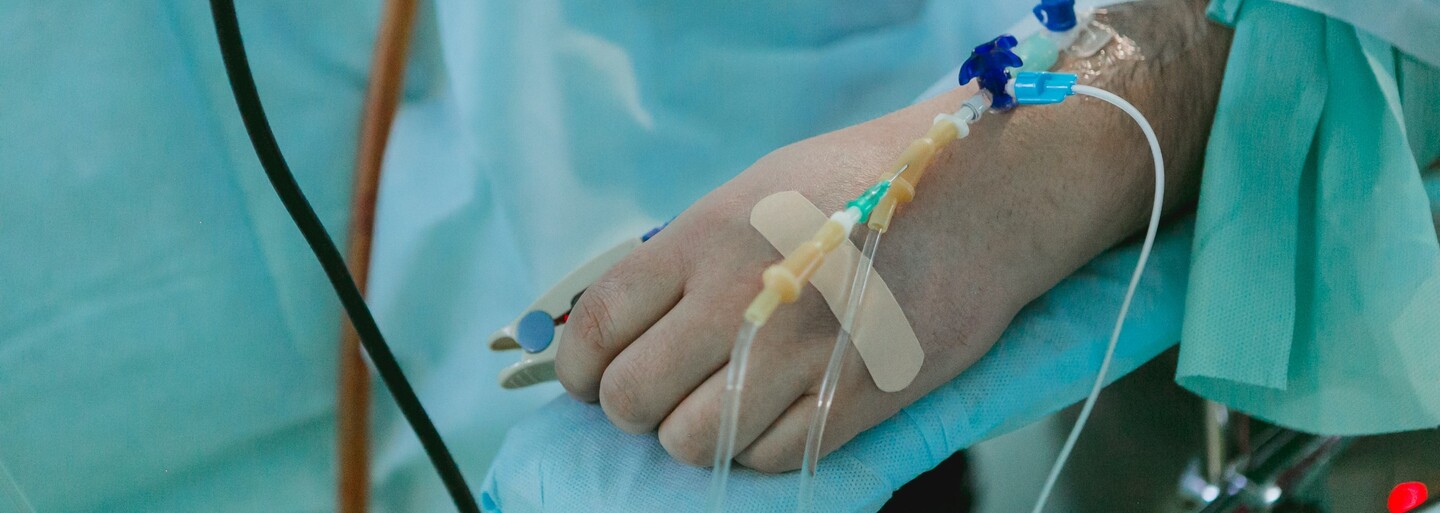 Brit sa vyliečil z rakoviny žlčových ciest pomocou experimentálnej liečby