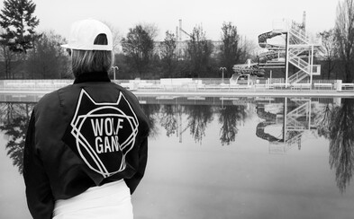 Brněnský butik WOLFGANG už tento pátek představí svoji novou kolekci. Po přehlídce rozezní areál lázní NobodyListen Brněnský butik WOLFGANG už tento pátek představí svoji novou kolekci. Po přehlídce rozezní areál lázní NobodyListen