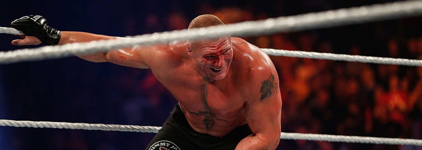 Brock Lesnar: keď mal 17 rokov, vstúpil do národnej gardy, bol závislý od vicodinu, pil fľašu vodky denne a pobil sa v lietadle
