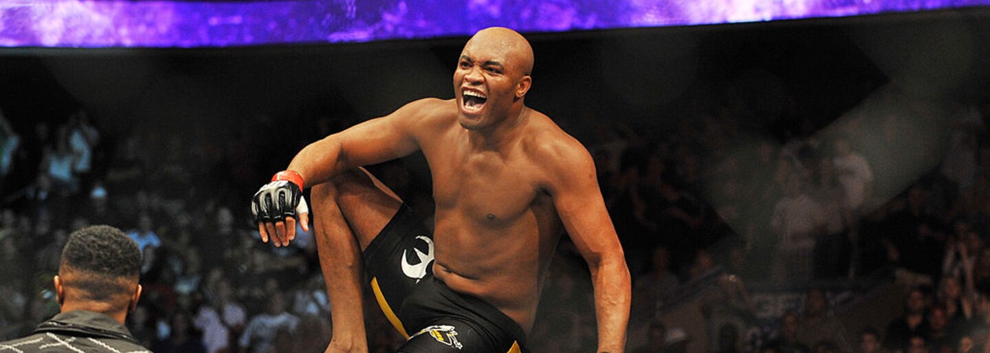 Brokovnicou chcel zabiť trénera, pracoval v McDonald's. Anderson Silva sa stal jedným z najlepších bojovníkov všetkých čias