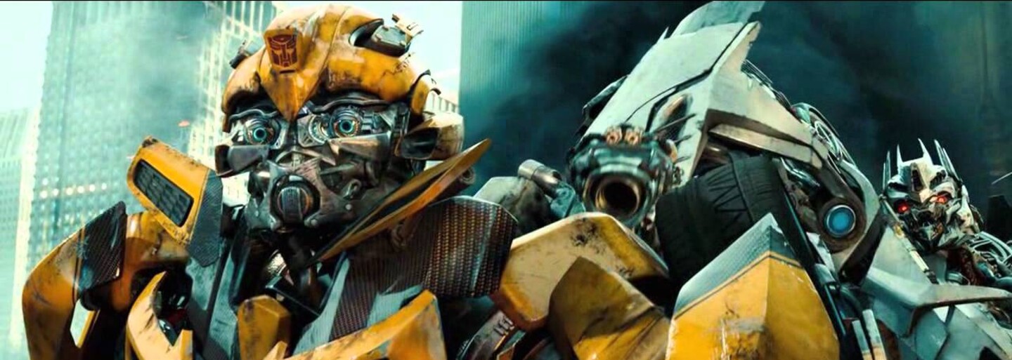 Bumblebeeho spin-off sa začína natáčať už v auguste a šiesty diel Transformers uvidíme už možno o dva roky