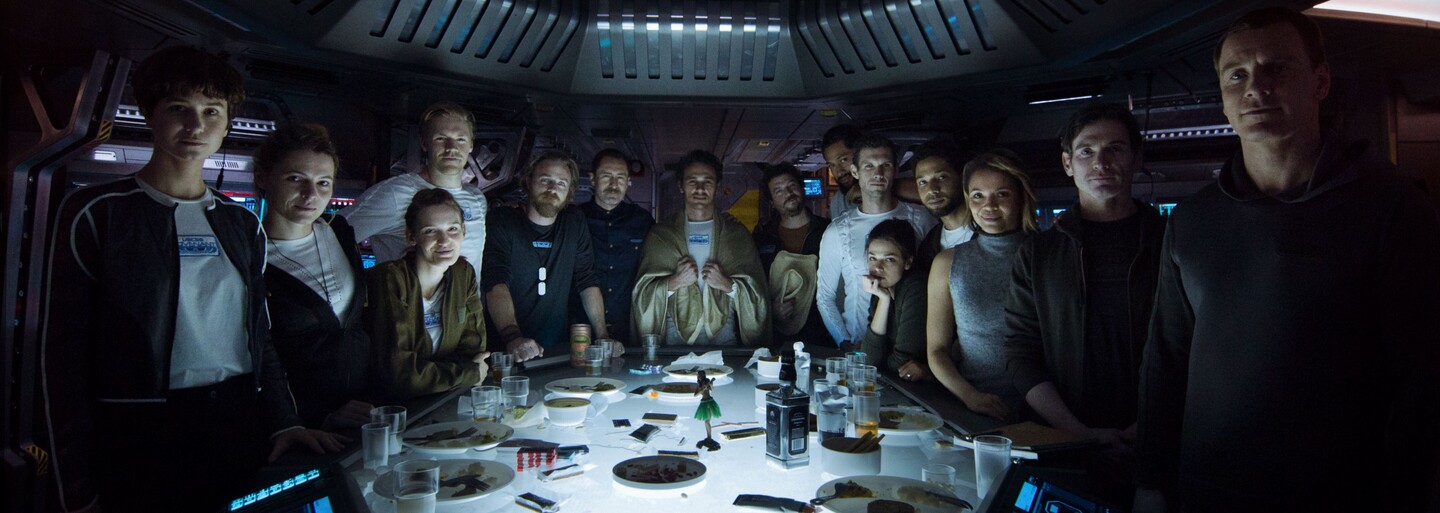 Bývalý člen MythBusters Adam Savage navštívil natáčanie očakávaného sci-fi Alien: Covenant, kde sa mohol pokochať úžasne detailnými stavbami
