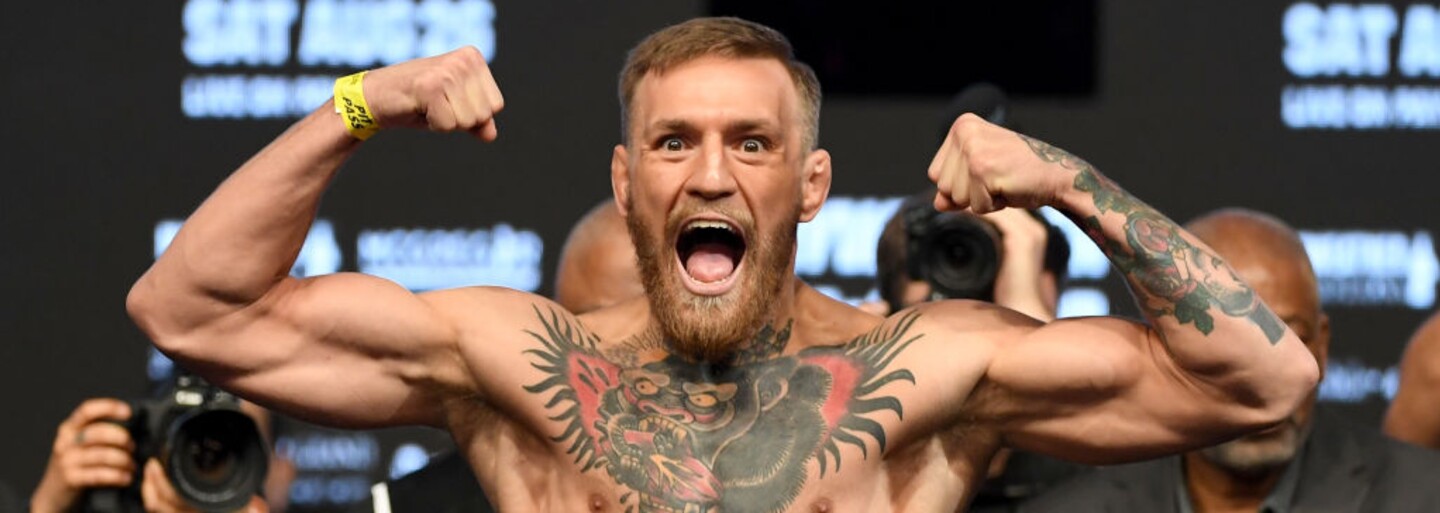 Bývalý šampión UFC napadnutému dídžejovi: Zavádzaš, zlomený nos vyzerá inak. McGregor je tyran a potrebuje pomoc psychiatra, dodal