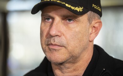 Bývalý slovenský policejní prezident Lučanský se pokusil o sebevraždu, chtěl se oběsit v cele. Jeho stav je kritický Bývalý slovenský policejní prezident Lučanský se pokusil o sebevraždu, chtěl se oběsit v cele. Jeho stav je kritický