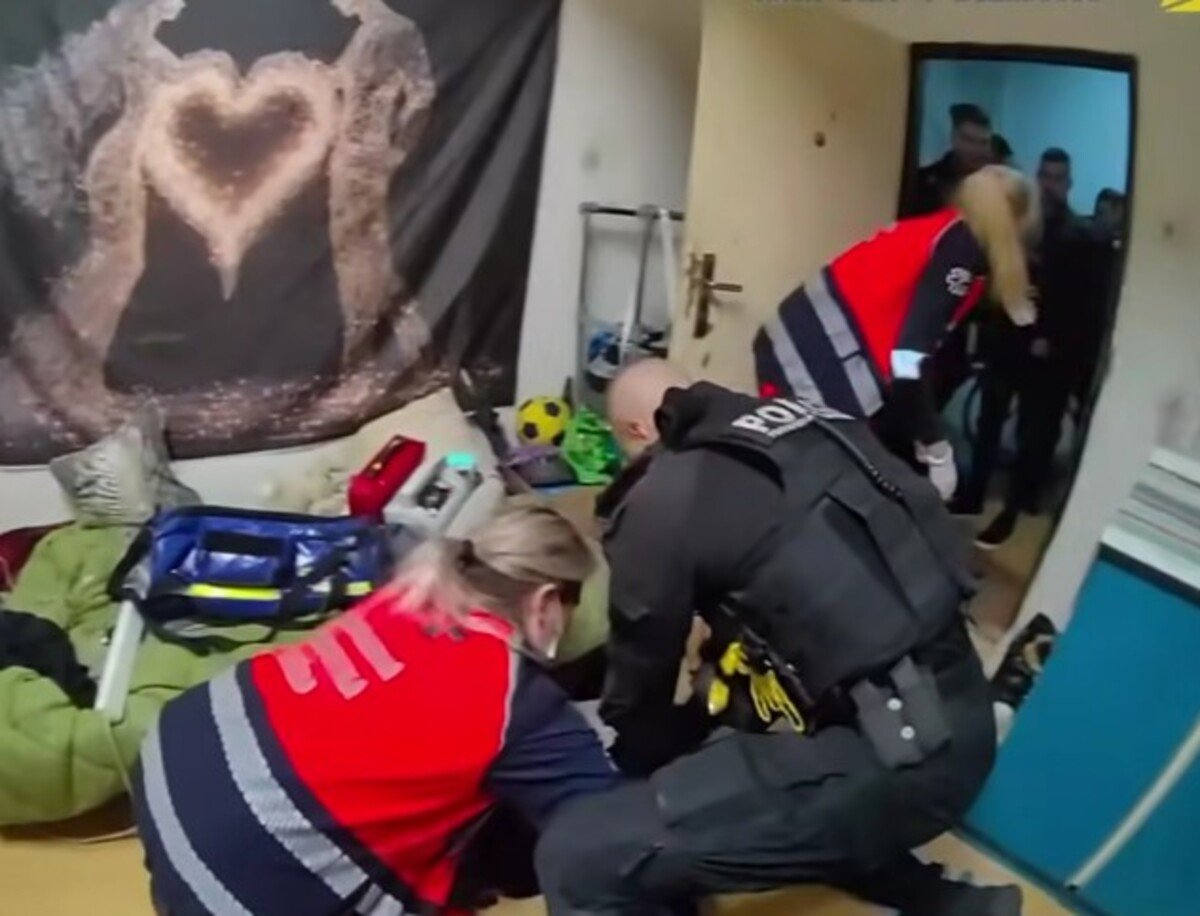 polícia, prvá pomoc