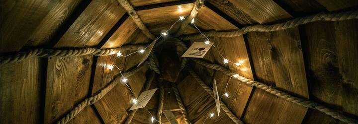 Slovák postavil v Čavoji unikátny domček na strome z Harryho Pottera. Takýto klenot nenájdeš nikde inde, hovorí