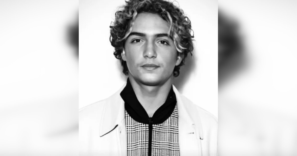 Syn slavných rodičů měl zakázaný Instagram i TikTok, dovolili mu je až na 15. narozeniny. Co mu otec s matkou vzkázali?