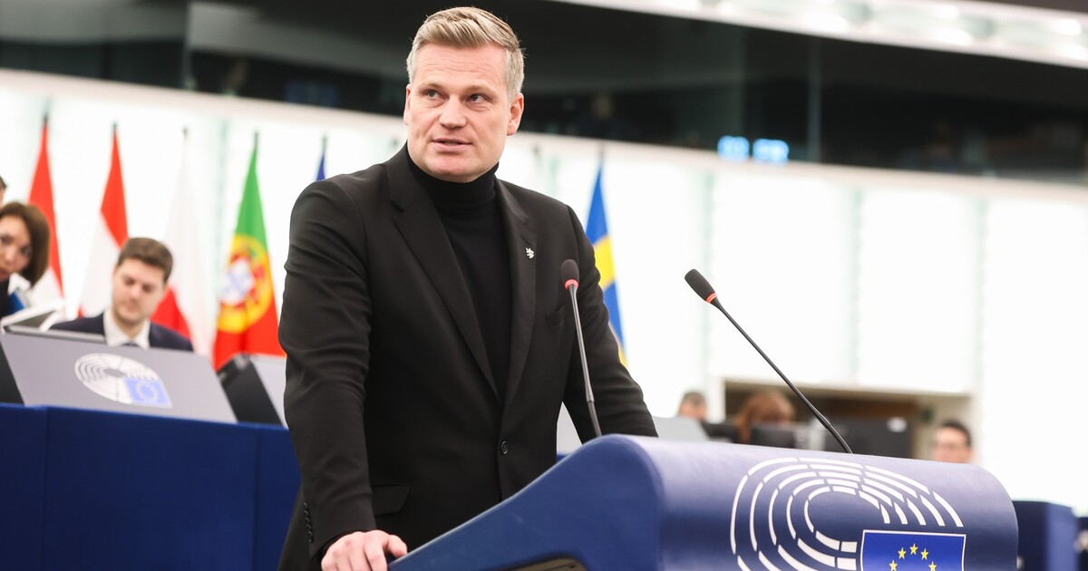 „Homoušství je vrozená vada,“ nebo „Co kdy ženy dokázaly?!“ Na povrch vyšlo 42 stránek Turkových výroků