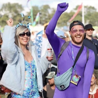 Poznáš, kam se dvojice takhle vymódila?