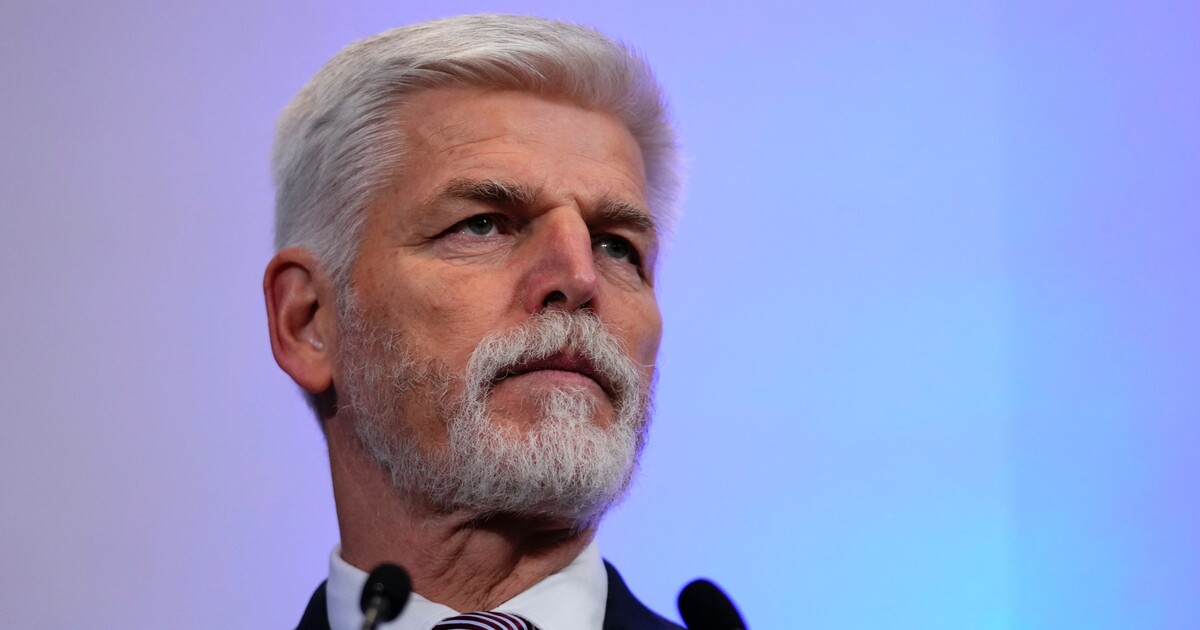 Petr Pavel podepíše zákon o důchodech. Chce ale, aby ho přezkoumal Ústavní soud