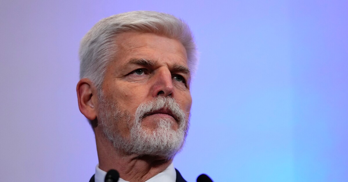 Prezident Pavel se pustil do kritiky Fialovy vlády. Měla se připojit k žalobě Maďarska kvůli diskriminujícímu zákonu LGBT+ osob