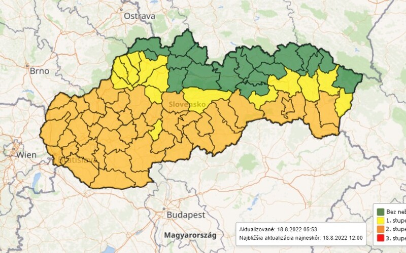 MAPA: Na Slovensku teploty stúpnu až na 37 °C. Pre väčšiu časť územia budú platiť výstrahy 2. stupňa.