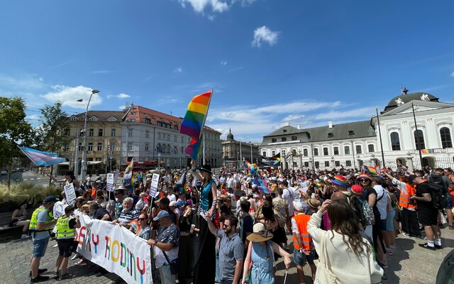 V Bratislave sa koná Dúhový Pride. Očakávajú sa tisícky účastníkov
