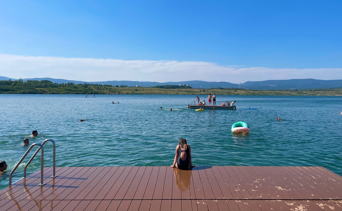 jezero most koupani voda