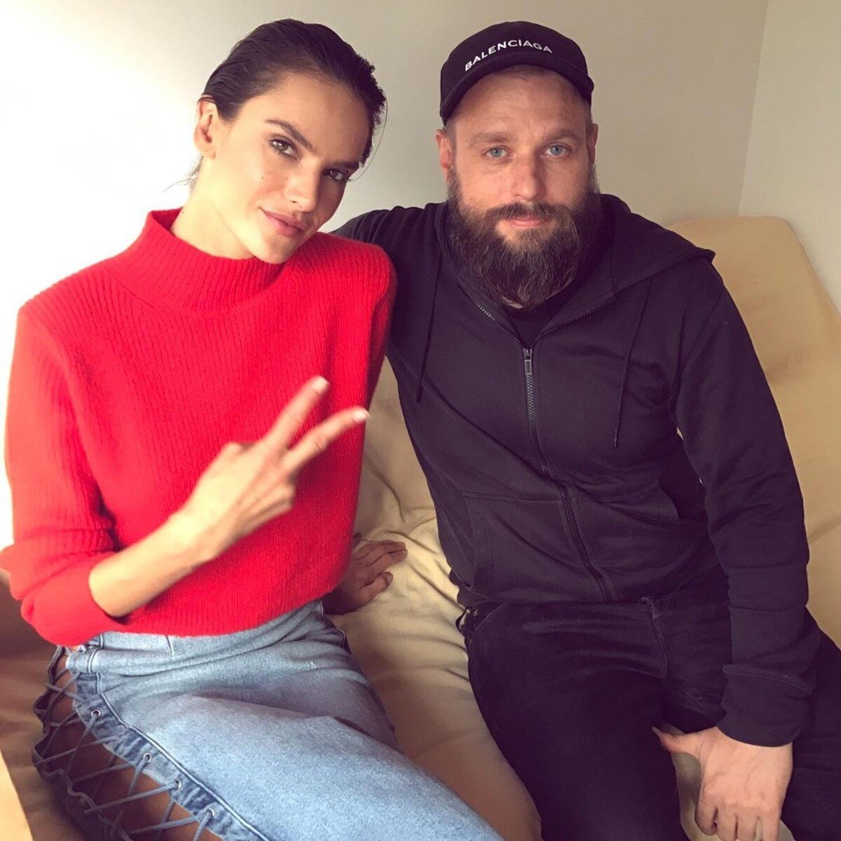 Branislav Šimončík na fotke s brazílskou topmodelkou Alessandrou Ambrosio.