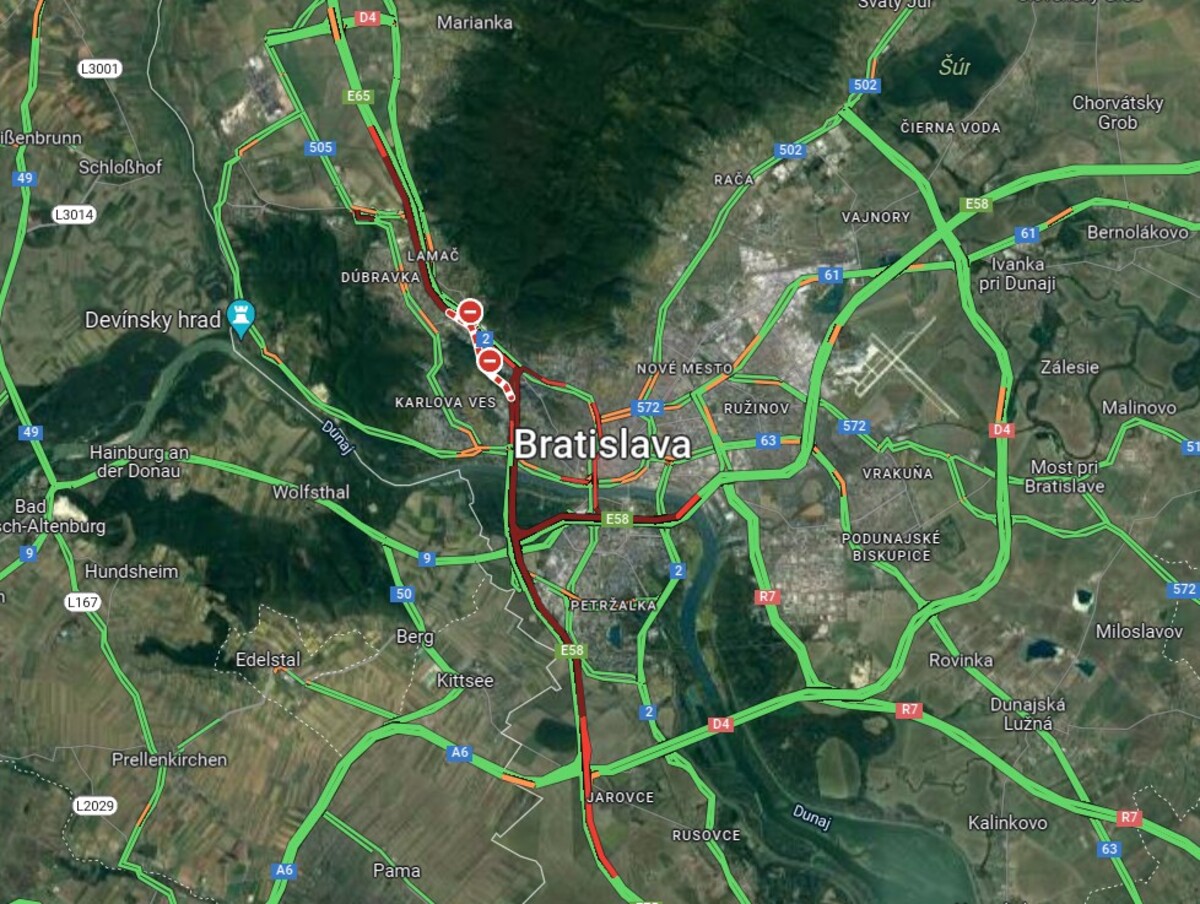 Aktuálny stav dopravy v Bratislave.