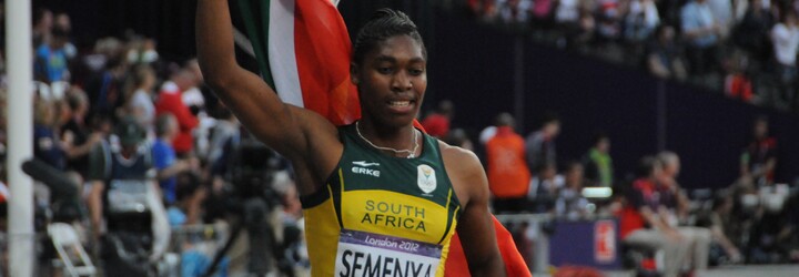 Caster Semenya se vrací do světové atletiky. Kvůli vyšší hladině testosteronu ale ve své oblíbené disciplíně stále nemůže závodit