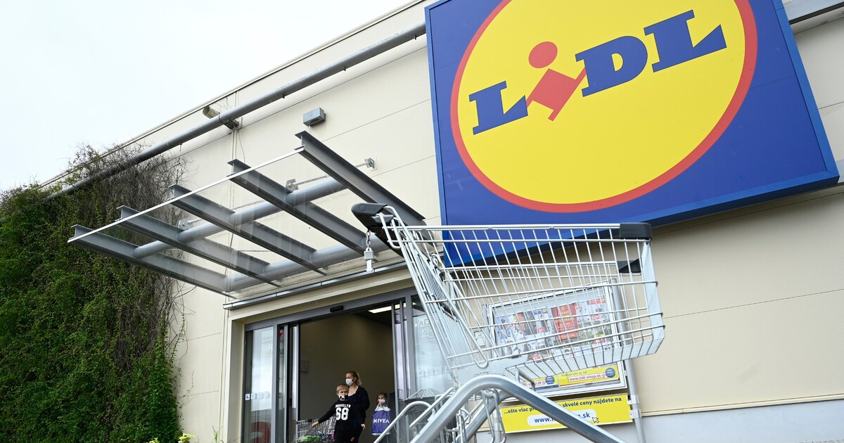 Lidl připravuje slevy výhradně pro důchodce. Ministr to kritizuje