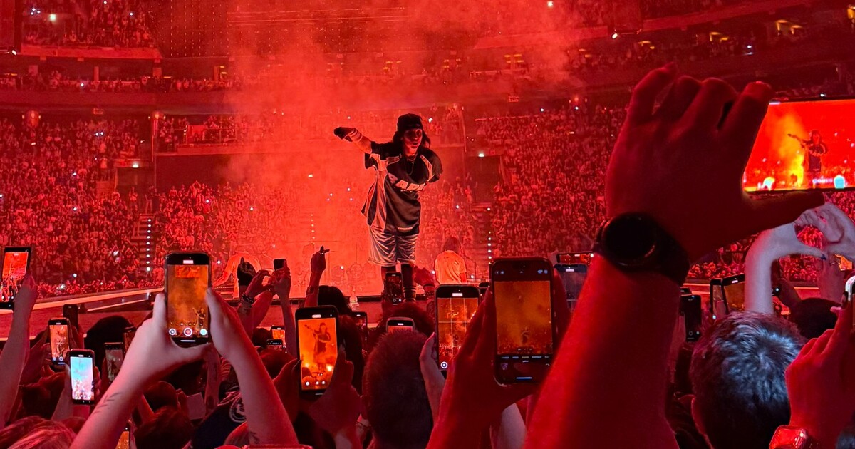 Vyrazili jsme na koncert Billie Eilish. Co nás nadchlo, a co zklamalo?