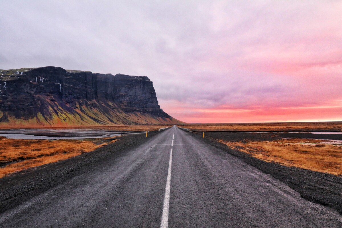 Cesta okolo Islandu ti bude pripomínať zážitok ako z inej planéty. 