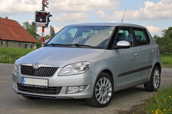Aká je priemerná cena jazdeného vozidla Škoda Fabia&nbsp;(výkon: 44 kW, rok výroby: 2008, najazdené km: 220 000)?